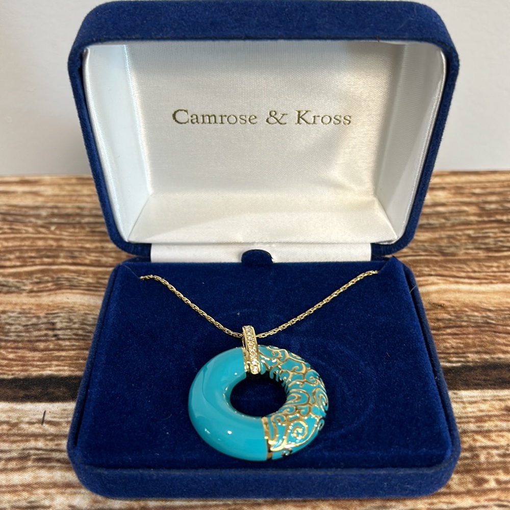 #31 Vintage Turquoise & Gold Overlay Pendant, JBK by Camrose & Kross, 16" chain - Picture 3 of 5